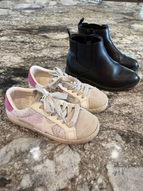 Girls shoes! Size 13.